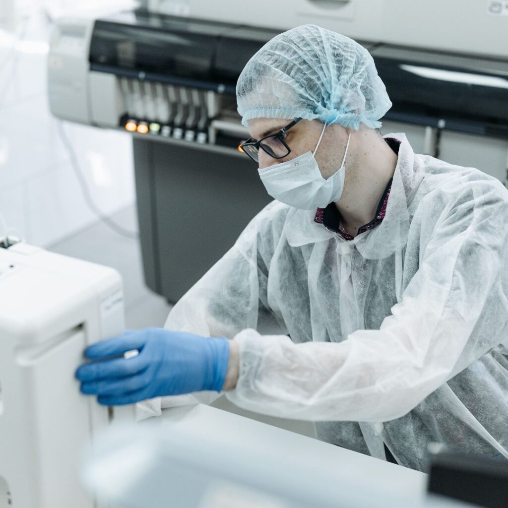 Student using advanced medical technology